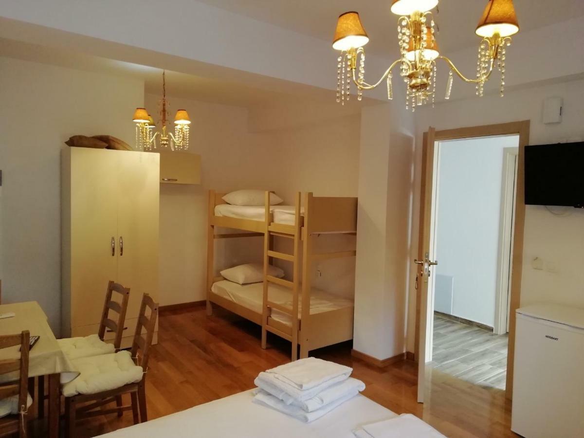 Spartila Apartments Dhërmi エクステリア 写真